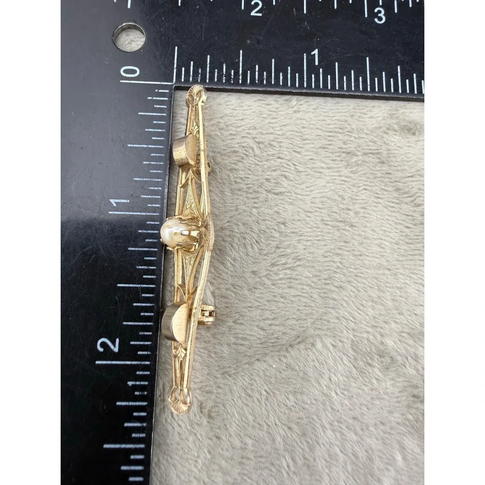 Vintage Brooch Gold Tone Art Deco‎ Revival